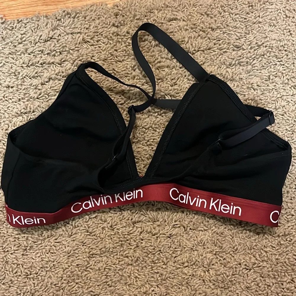 Calvin Klein bra - Picture 2 of 2